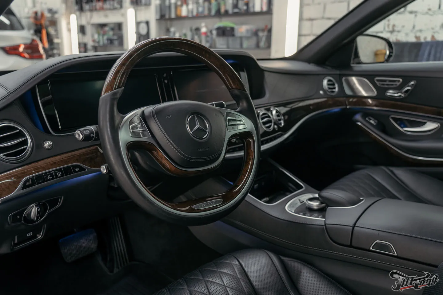 Чистка салона и керамика кожи для Mercedes S-class